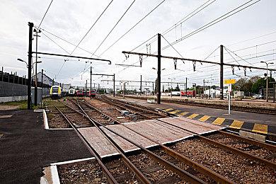 《寂静岭f》Steam国区多半好评 在线峰值不到2万人